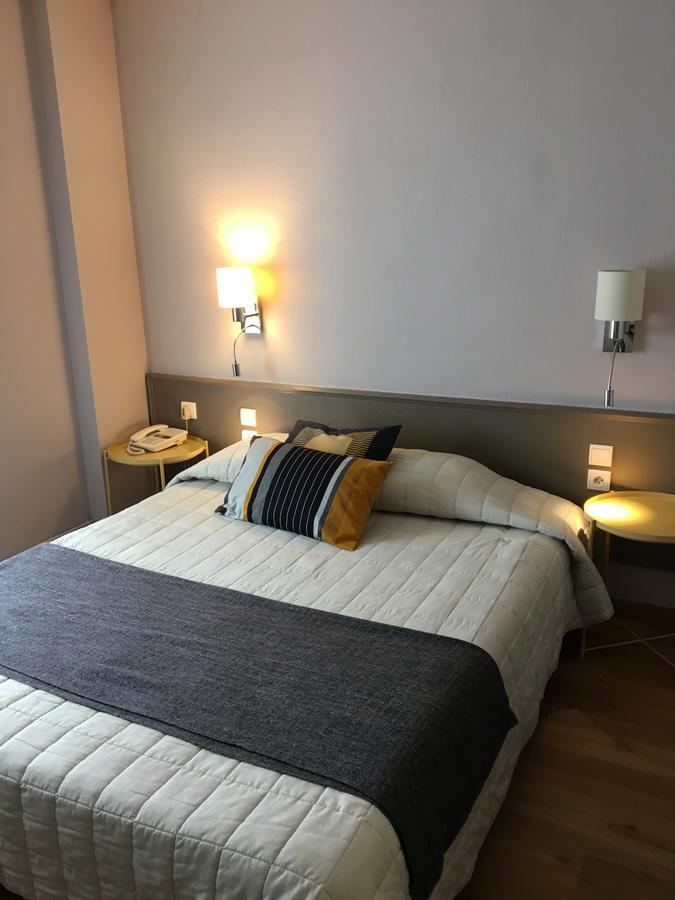 Hotel Du Nord Лонгви Екстериор снимка